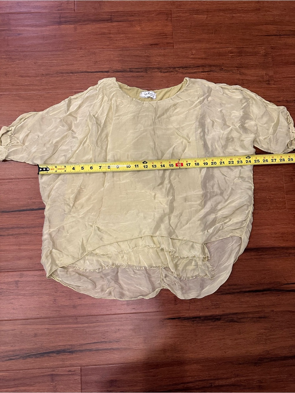 Gigi Moda 100% Silk Women’s Light Green Top